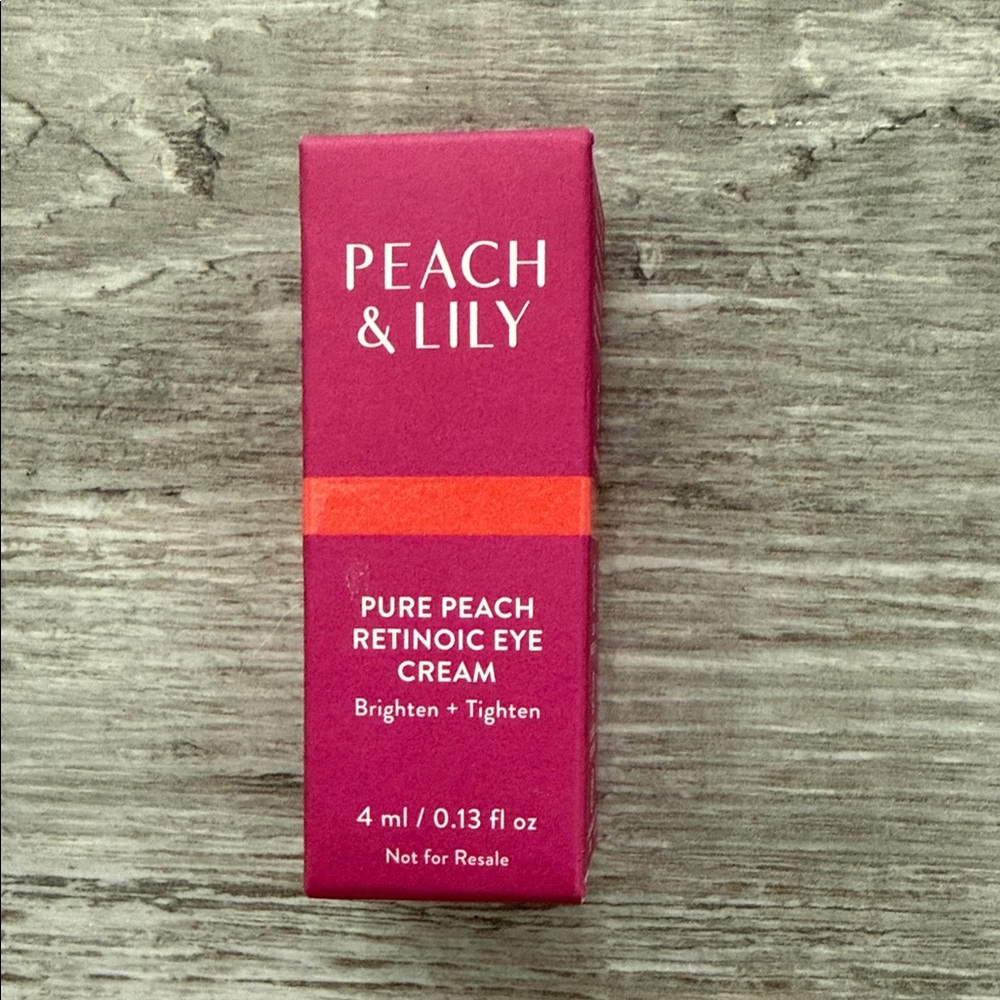 $5/$25 Beauty Bundle
Peach & Lily Retinoic Eye Cream